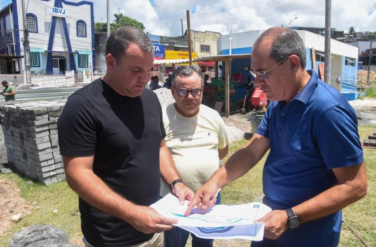 Jaboatão: Prefeito Mano Medeiros acompanha obras do novo Pátio da Feira de Jardim Jordão
