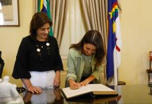 Governadora Raquel Lyra transmite cargo à vice-governadora Priscila Krause, para cumprir agenda em Boston, na Brazil Conference 2024