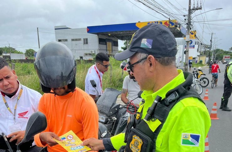 Prefeitura do Jaboatão realiza blitz educativa em alusão ao Maio Amarelo