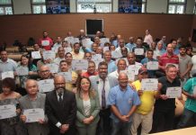 Porteiros e trabalhadores em condomínio são homenageados na Câmara Municipal do Recife em Sessão Solene
