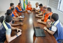 Prefeito do Jaboatão, Mano Medeiros, direciona equipes para limpeza de bairros mais afetados e manutenção dos cuidados nas áreas de risco