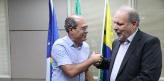 Prefeito de Jaboatão, Mano Medeiros, recebe visita do ex-senador Armando Monteiro