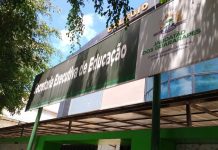 Com salário em atraso, trabalhadores da Empresa Diplomata Terceirização, que prestam serviços à Secretaria de Educação de Jaboatão, podem paralisar atividades