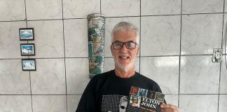 Livro Elton John – Todos os discos, será lançado no dia 27 de julho