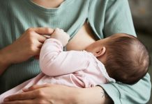 Agosto Dourado: amamentação previne doenças da infância