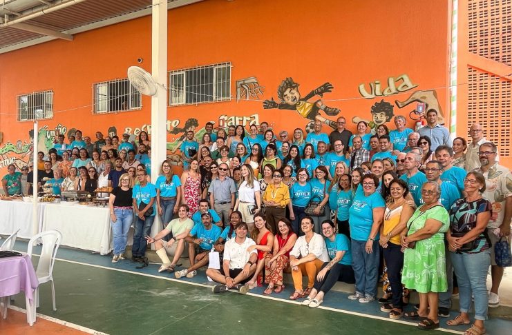 Trabalhadores e trabalhadoras do Centro Espírita Manuel Quintão participaram no domingo, 15/12, de café da manhã para celebrar os 30 anos da entidade espírita