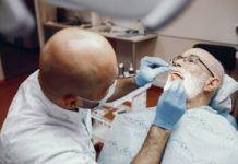 Terceira idade está mais preocupada com a saúde bucal e atinge meta da Organização Mundial da Saúde