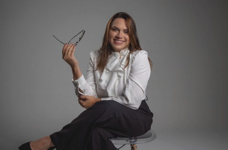 Advogada Anna Mangueira, alerta para os cuidados nos contratos de renovação automática