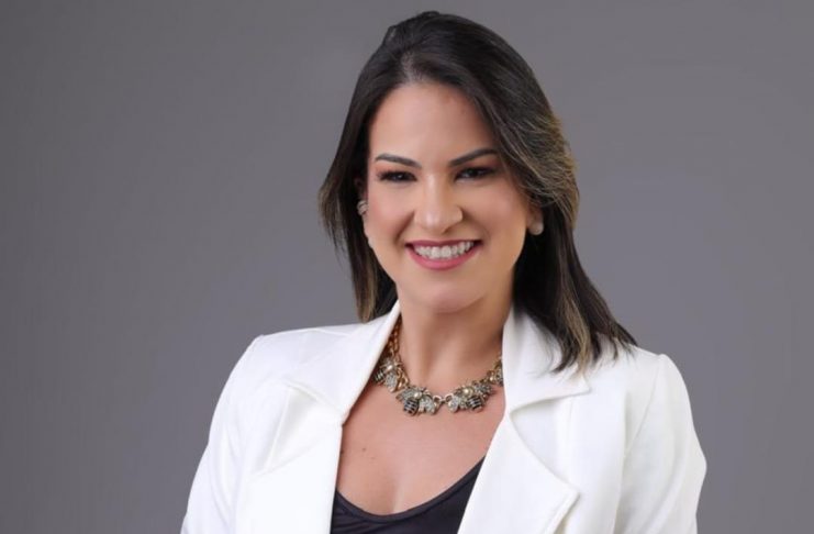 Especialista explica tendências de make para o Carnaval e realiza curso