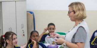 Novo podcast do Instituto CCR discute soluções e aprendizados para educadores