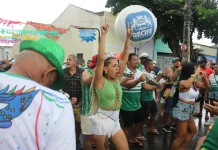 Gigantes do Samba e Estrela Brilhante se consagram mais uma vez no Carnaval do Recife
