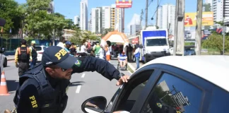 Mega-blitz educativa de trânsito abre as ações do Maio Amarelo no Jaboatão dos Guararapes