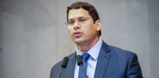 Polícia Militar impede baile clandestino no Ibura, após denúncia do Deputado Estadual, Pastor Júnior Tércio