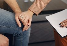 Contrato de namoro: advogada explica prós e contras de documento que ganhou popularidade entre casais