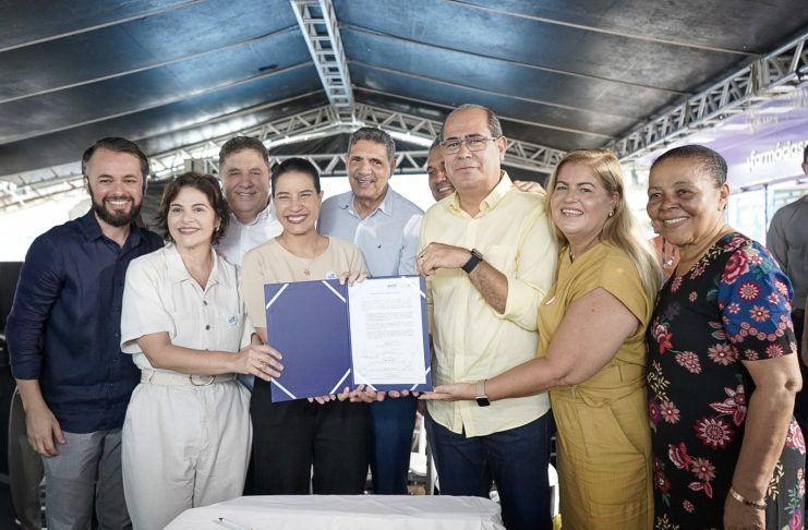 JABOATÃO: Prefeito Mano Medeiros e Governadora Raquel Lyra, assinam ordem de serviço para reforma de mercados e feiras do município