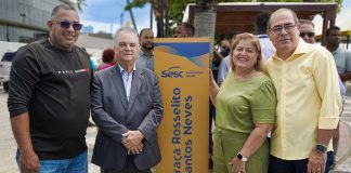 Prefeito Mano Medeiros e presidente da Fecomércio-PE entregam nova praça em frente ao SESC Piedade