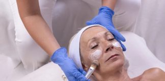 Faculdade Senac Recife promove ação de cuidado e autoestima, com o projeto “Beleza na Terceira Idade”