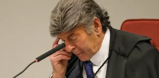 Julgamento de Bolsonaro: Fux descarta crime de organização criminosa em ação sobre golpe no STF