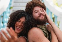 Caixa Cultural Recife recebe Josyara e Martins, no Show “Deu Match”