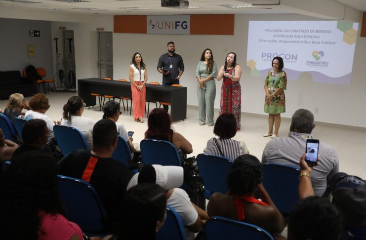 Comerciantes da orla de Jaboatão participam de capacitação sobre segurança na venda de bebidas alcoólicas