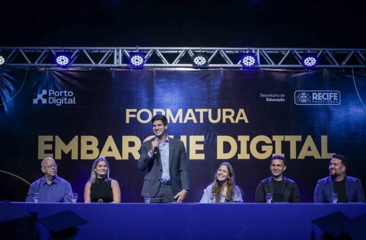 Embarque Digital celebra nova turma e amplia inserção de jovens na tecnologia no Recife
