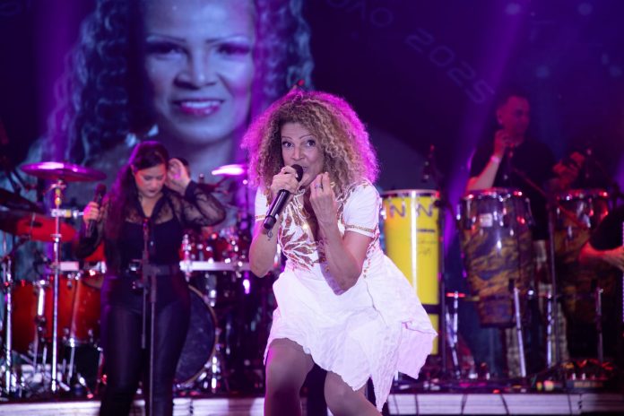 NÁDIA-MAIA-NOVO-CD-CARNAVAL-181125