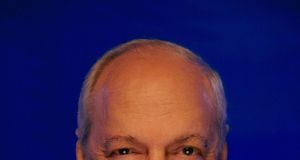 Ícone da MPB, Toquinho celebra 60 anos de carreira e apresenta no Recife, a turnê “Só Tenho Tempo Pra Ser Feliz”