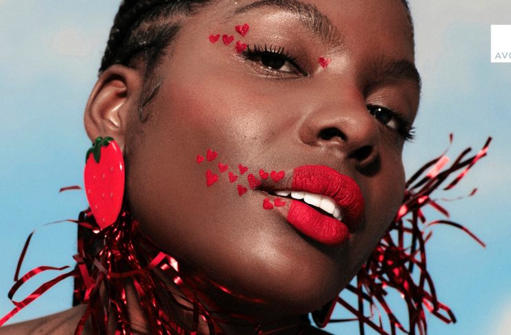 Lip art: Avon transforma batom em protagonista do Carnaval 2026