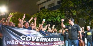 SINPOL-PE realiza passeata no Recife por valorização e cumprimento dos 33% reconhecidos pela Justiça