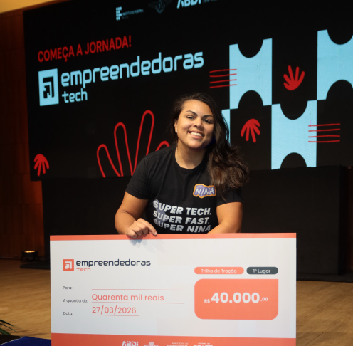 Recifense Simony César conquista 1º lugar no Empreendedoras Tech, em Brasília