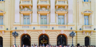 “Pernambuco fez-se pátria e gritou pelos valores de independência, liberdade, democracia e justiça”, celebrou a governadora Raquel Lyra durante a cerimônia da Data Magna do Estado