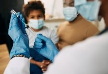 Shopping Guararapes recebe Dia D de vacinação, neste sábado (28)