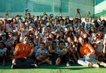 Ação de Páscoa para as crianças do Instituto Shopping Guararapes