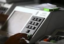 Onze governadores renunciam para disputar eleições de outubro