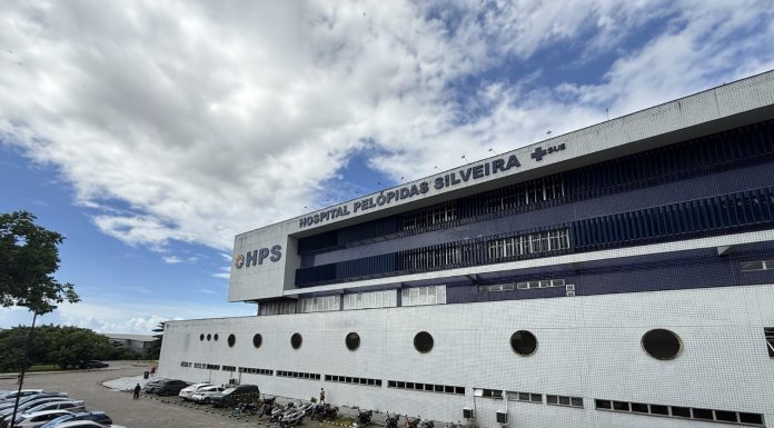 Simepe, Cremepe e Corpo clínico do Hospital Pelópidas Silveira (HPS), se reúnem em busca de soluções para as demandas dos médicos e médicas da unidade