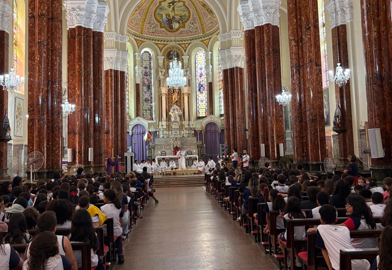 Semana Santa inspira ações de solidariedade e formação de valores nas escolas