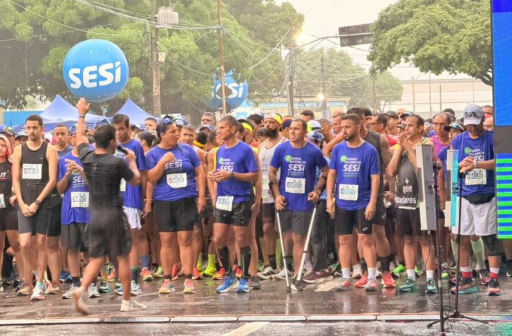 2ª Corrida Nacional do SESI reúne 5 mil corredores no Bairro do Recife