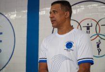 Manoel Tobias, ex-jogador e campeão mundial, comanda torneio de futsal na Semana S