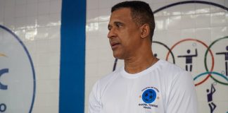 Manoel Tobias, ex-jogador e campeão mundial, comanda torneio de futsal na Semana S