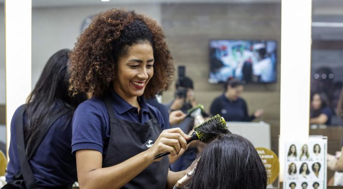 Senac PE oferece bolsas gratuitas a alunos egressos dos cursos de Cabeleireiro e Barbeiro