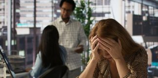 “O Diabo Veste Prada 2”, reacende debate sobre assédio moral e direitos trabalhistas no ambiente corporativo