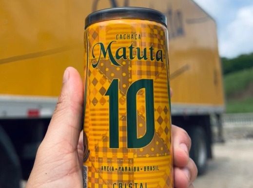 Cachaça Matuta une a paixão pelo São João e pelo futebol, em edição comemorativa para 2026