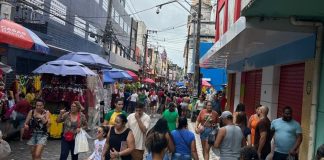 São João e Copa aquecem negócios do comércio do Centro do Recife