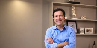 Junho Verde: escoliose afeta milhões de brasileiros e diagnóstico precoce faz a diferença
