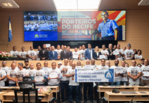 Porteiros são homenageados em Sessão Solene na Câmara Municipal do Recife