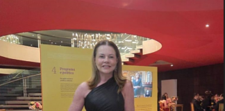 Diretora do The Westin Porto de Galinhas, Ana Helena Malheiros, recebe prêmio em Minas Gerais