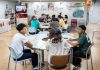 Aprender um idioma com um amigo pode reduzir as chances de desistência dos estudos