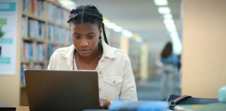 MOVER abre 8 mil vagas em cursos gratuitos para ampliar competitividade profissional de pessoas negras