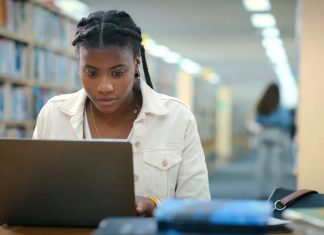 MOVER abre 8 mil vagas em cursos gratuitos para ampliar competitividade profissional de pessoas negras