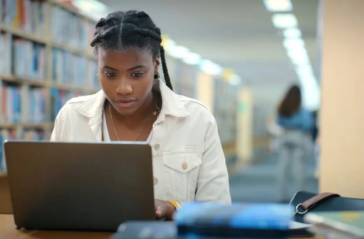 MOVER abre 8 mil vagas em cursos gratuitos para ampliar competitividade profissional de pessoas negras